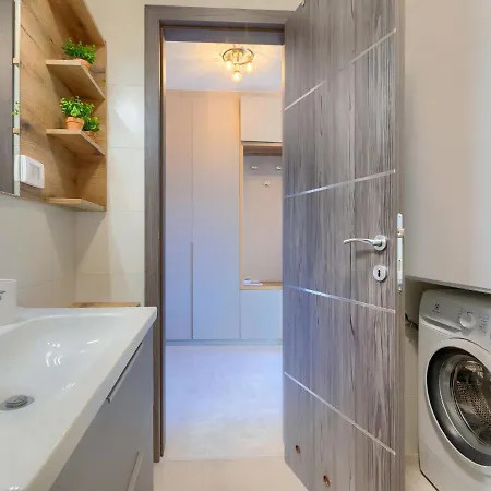 Wing 77 By Interhome Apartment