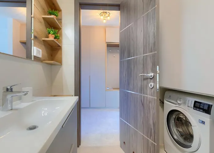 Wing 77 By Interhome Apartment