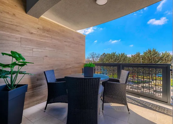 Apartment Wing 77 By Interhome