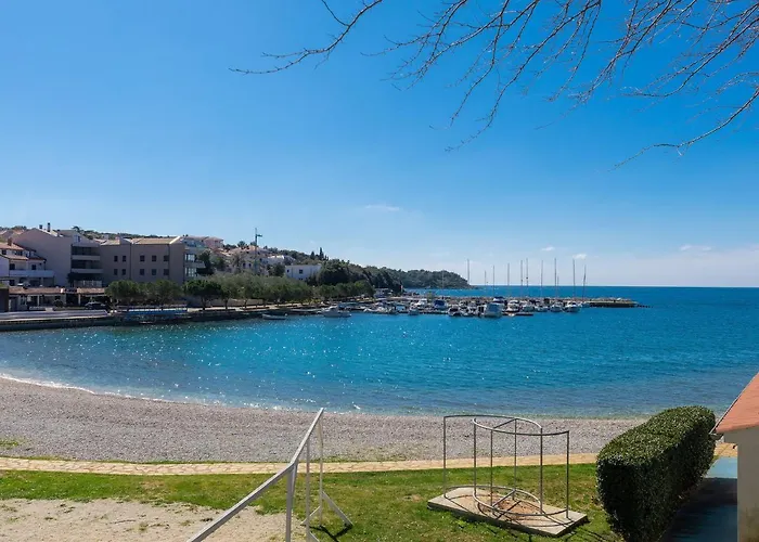 Wing 77 By Interhome 아파트 풀라