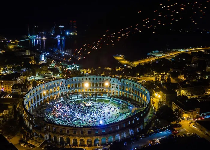 公寓 Wing 77 By Interhome 普拉