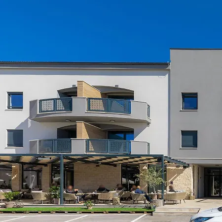 Lejlighed Wing 77 By Interhome Pula